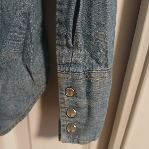 Vintage Levis Denim Chambray Shirt - Picture 6 of 7